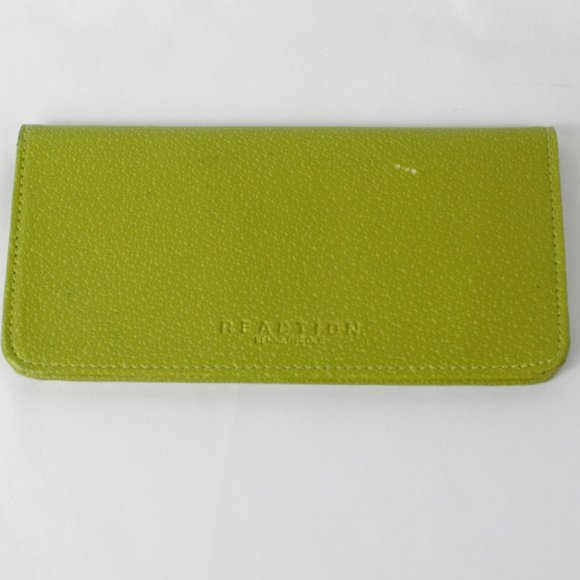 Kenneth Cole Reaction Women's CheckBook